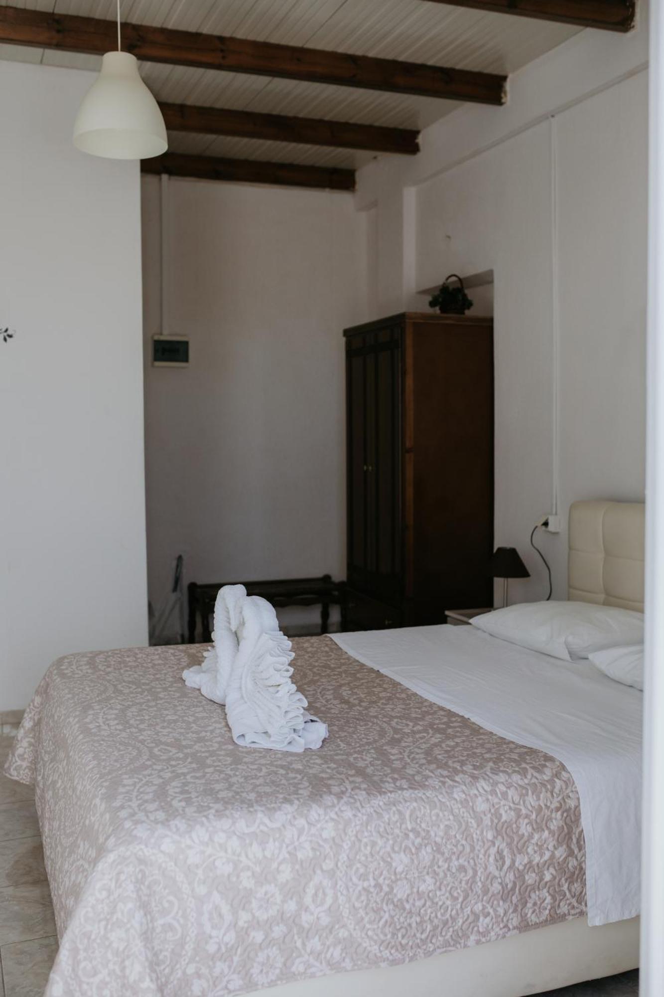 Hotel Thirasia Fira  Quarto foto