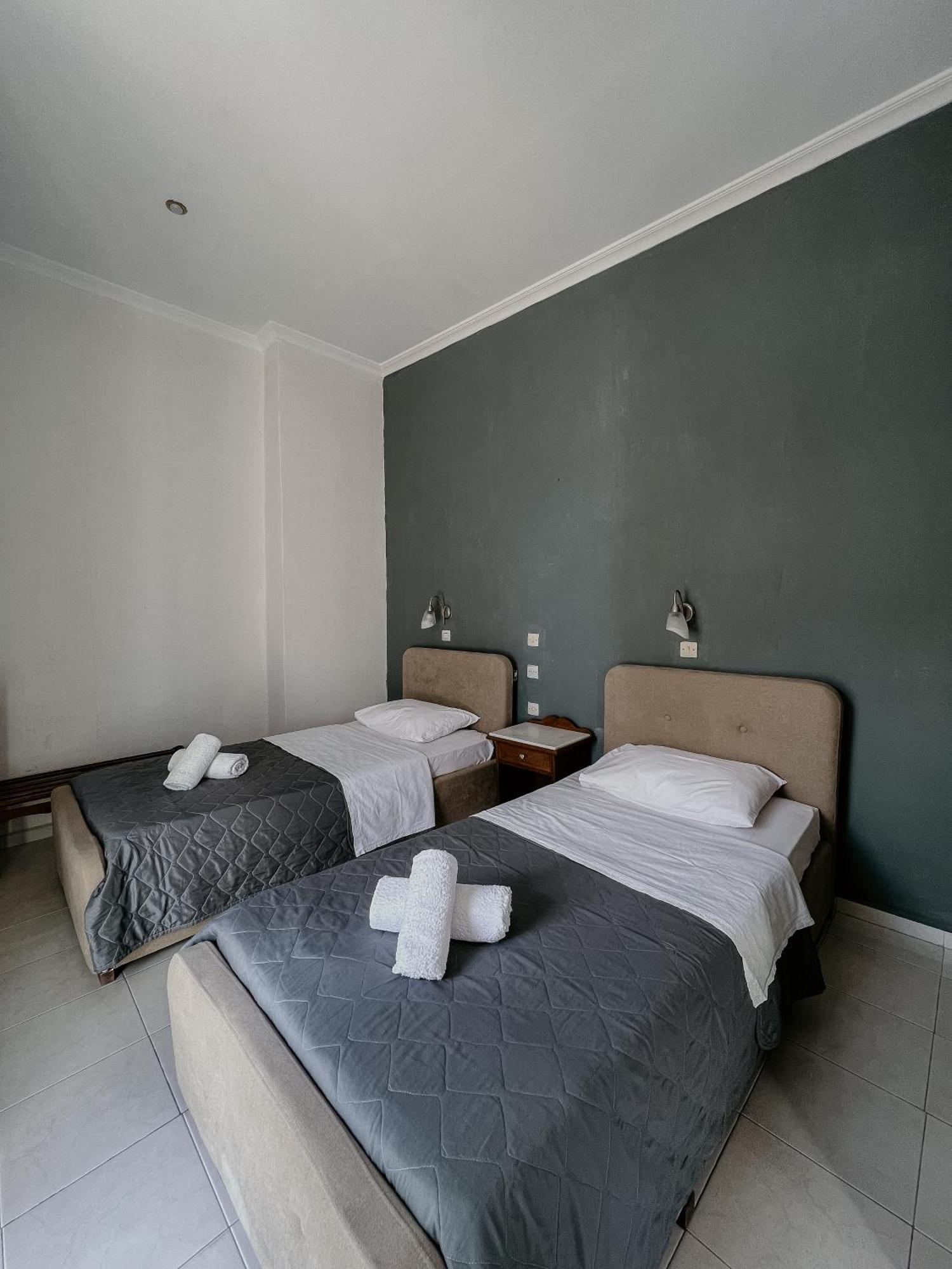 Hotel Thirasia Fira  Quarto foto